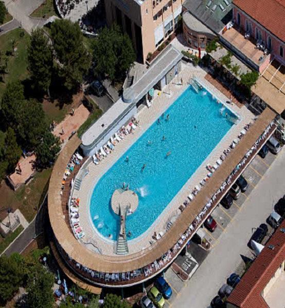 Apartments Artemus Karliva Izola Exterior foto